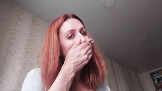 The new vibrator makes me very wet and squirts a lot. horny amateur milf GinnaGg